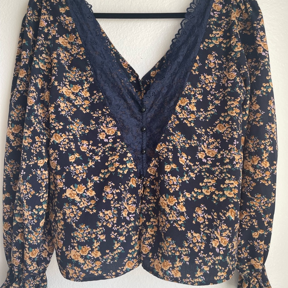 Women's Floral Navy Lace-Trim‎ Blouse